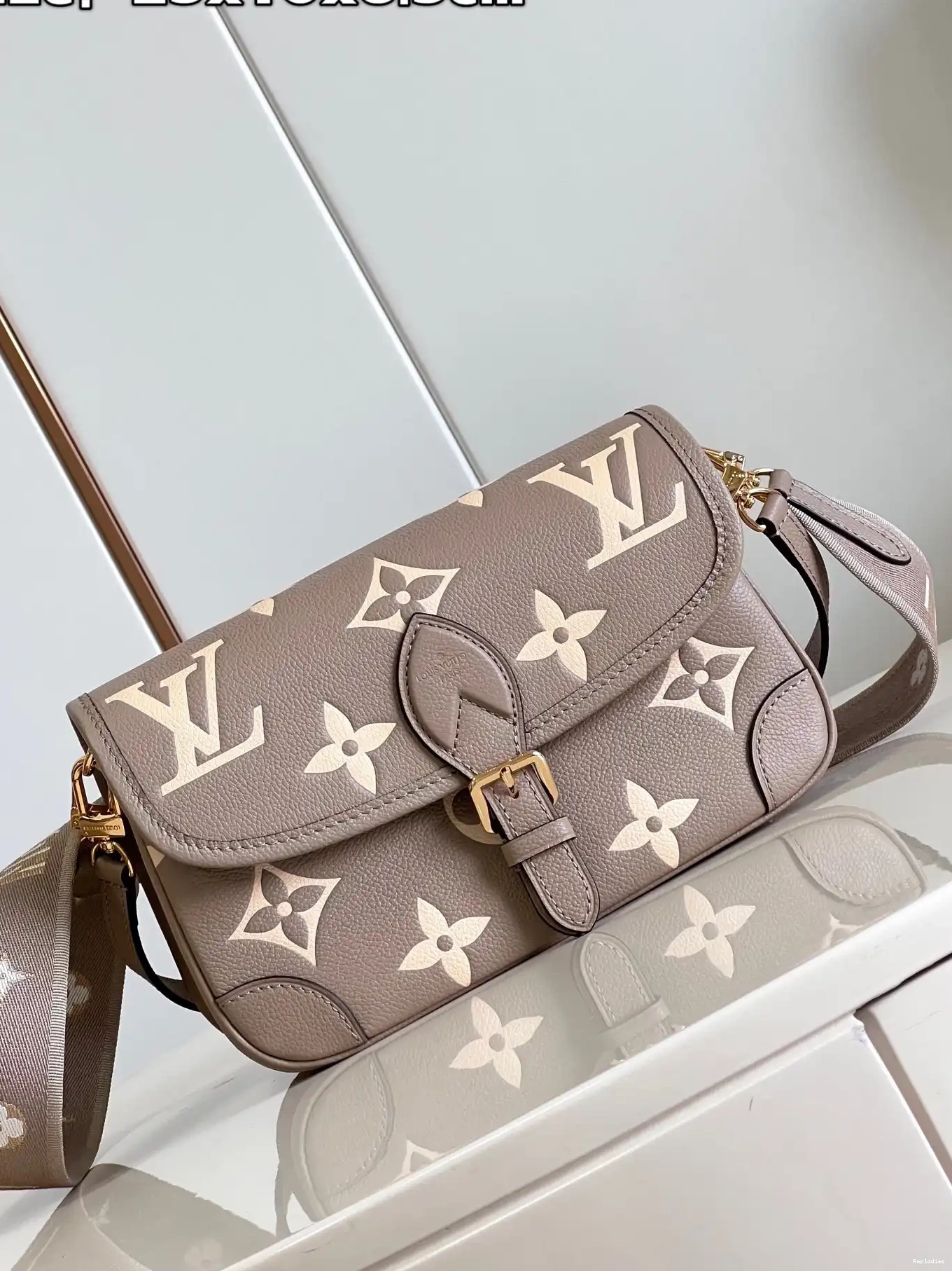 Cheap VUITTON LOUIS Nano Diane 0704